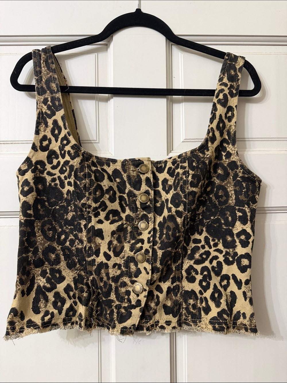 Nasty Gal Leopard Print Button-Front Crop Top - Black & Tan